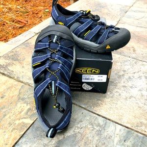 Keen Women’s Newport H2 Navy/Dream - US size 7.5